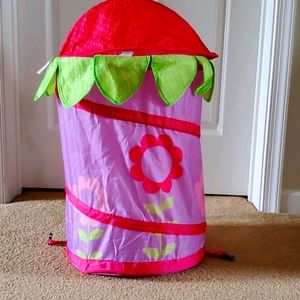 Clothes hamper